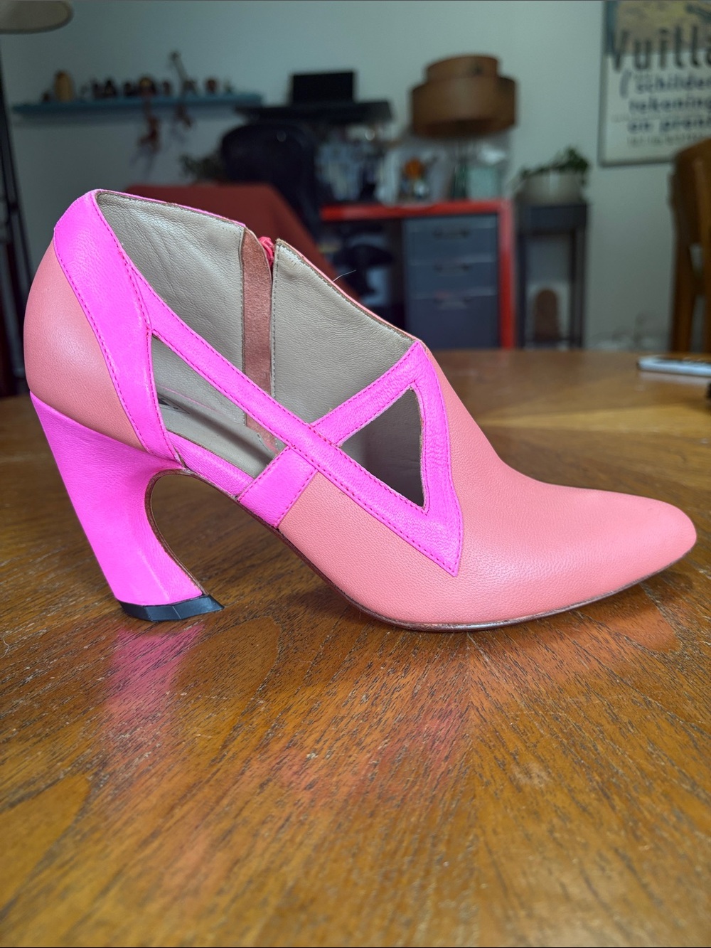 John Fluevog / Size 6 / NEVER WORN